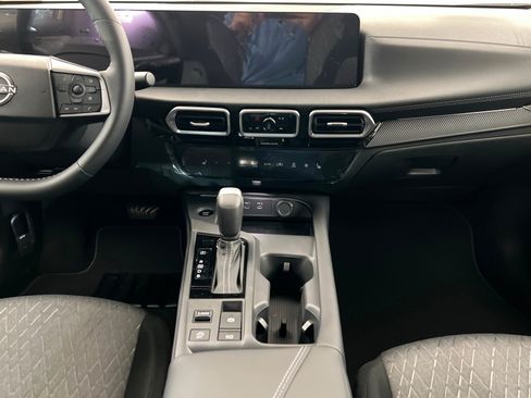 New 2026 Nissan Sentra SV w/ SV Convenience Package FWD image 13