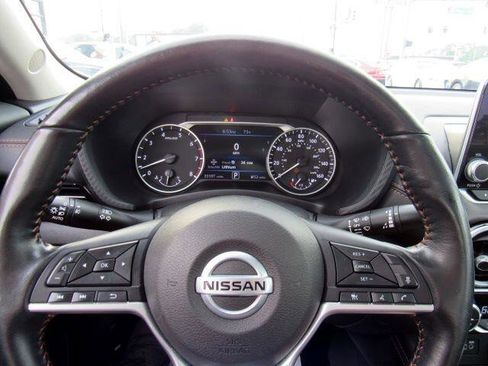 Used 2021 Nissan Sentra SR w/ SR Premium Package image 18