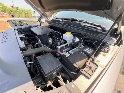 Used 2023 RAM 1500 Big Horn AWD/4WD image 32