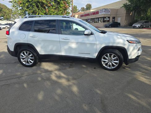 Used 2014 Jeep Cherokee Limited FWD image 4