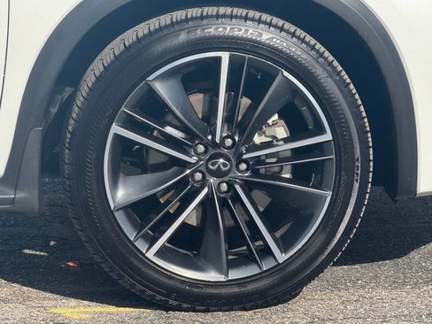 Certified 2024 INFINITI QX50 Sport image 3