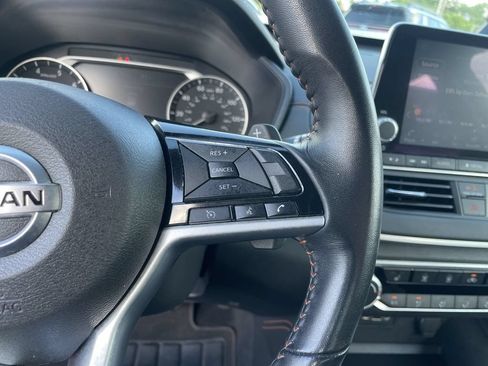 Used 2021 Nissan Altima 2.5 SR w/ SR Premium Package AWD/4WD image 18
