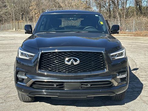 Used 2024 INFINITI QX80 Sensory image 2