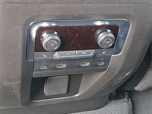 New 2026 GMC Yukon XL Elevation w/ Elevation Premium Package image 12