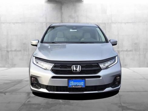 New 2026 Honda Odyssey Touring image 4