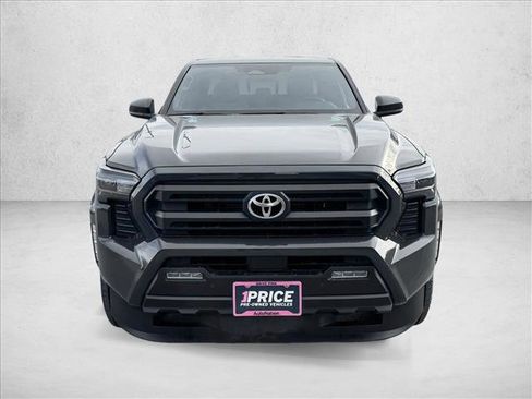 Certified 2025 Toyota Tacoma SR5 image 2