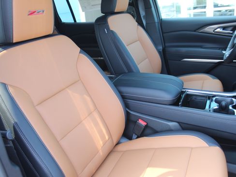 New 2027 Chevrolet Traverse Z71 w/ Enhanced Driving Package AWD/4WD image 27