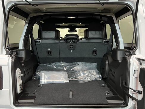 New 2025 Jeep Wrangler Unlimited Rubicon image 22