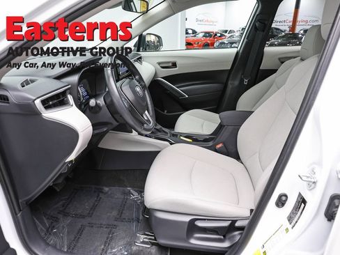 Used 2022 Toyota Corolla Cross LE FWD image 13