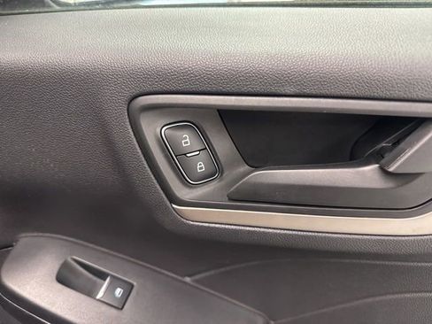 Used 2022 Ford Escape SE image 27