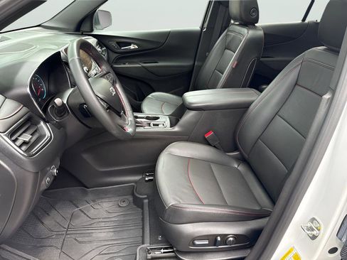 Used 2023 Chevrolet Equinox RS w/ RS Leather Package AWD/4WD image 17