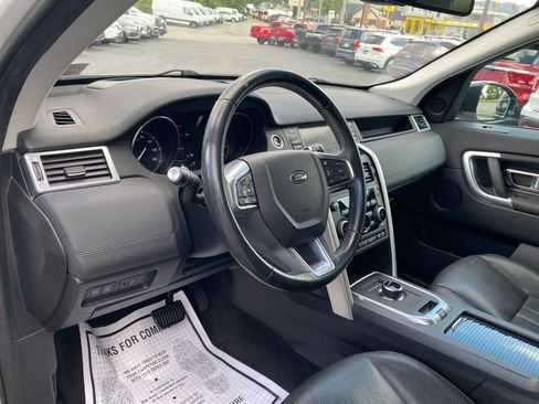 Used 2017 Land Rover Discovery Sport HSE AWD/4WD image 10