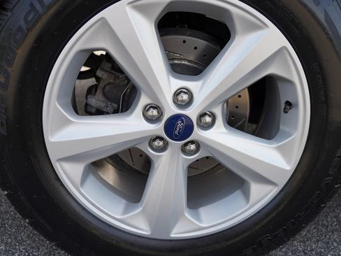 Used 2016 Ford Edge SE AWD/4WD image 17