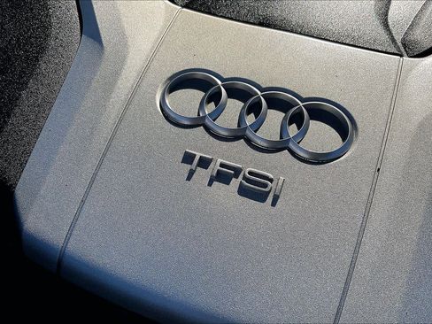 Used 2018 Audi SQ5 Premium Plus w/ Navigation Package image 35