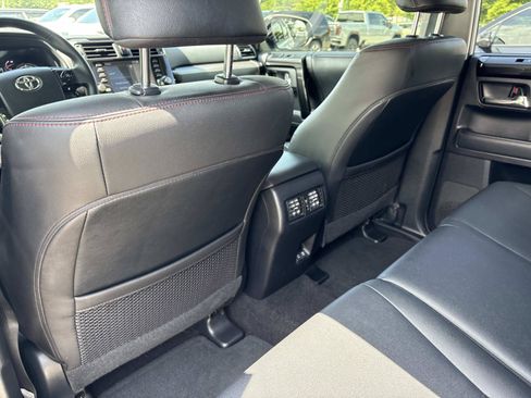 Used 2020 Toyota 4Runner TRD Off-Road Premium w/ Moonroof Package AWD/4WD image 28