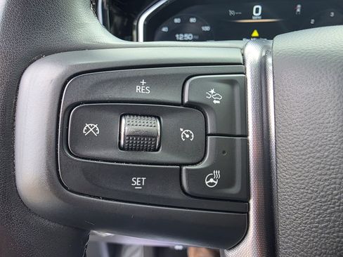 Used 2025 GMC Sierra 1500 SLT image 32