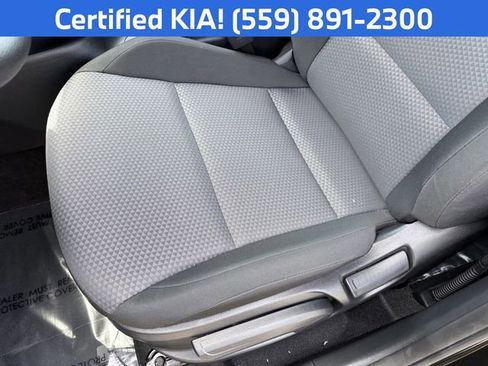Certified 2025 Kia Soul LX w/ LX Technology Package FWD image 10