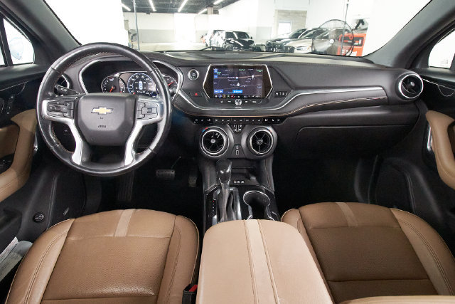 Used 2019 Chevrolet Blazer Premier w/ Sun and Wheels Package AWD/4WD image 7