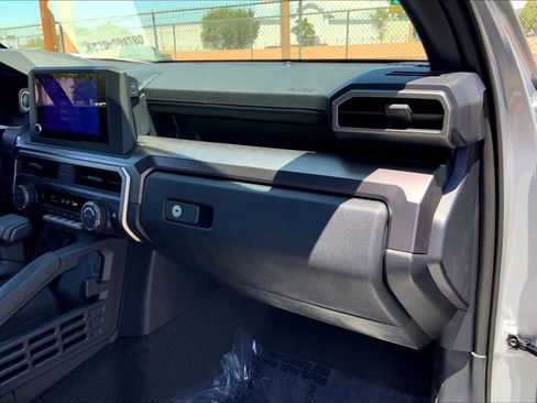 Used 2025 Toyota 4Runner SR5 image 15