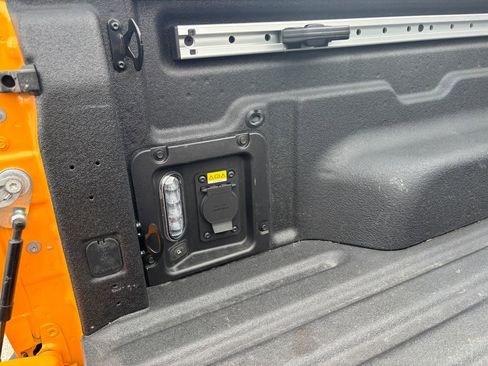 Used 2023 Ford Maverick Lariat w/ Lariat Luxury Package image 10