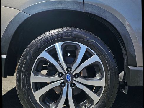 Used 2019 Subaru Forester Limited image 41