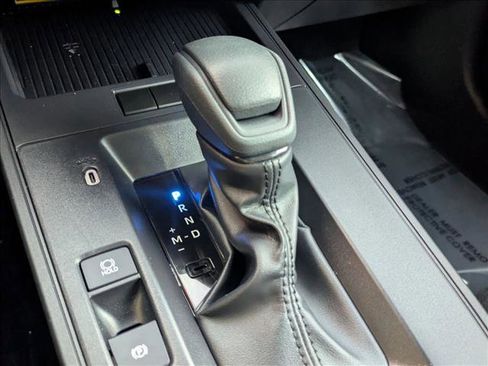 Used 2026 Toyota Corolla Cross LE image 12