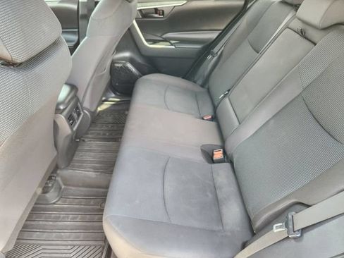 Used 2023 Toyota RAV4 LE AWD/4WD image 32