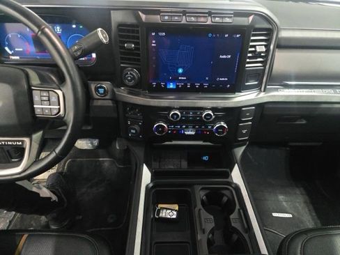 Used 2024 Ford F250 Platinum AWD/4WD image 12