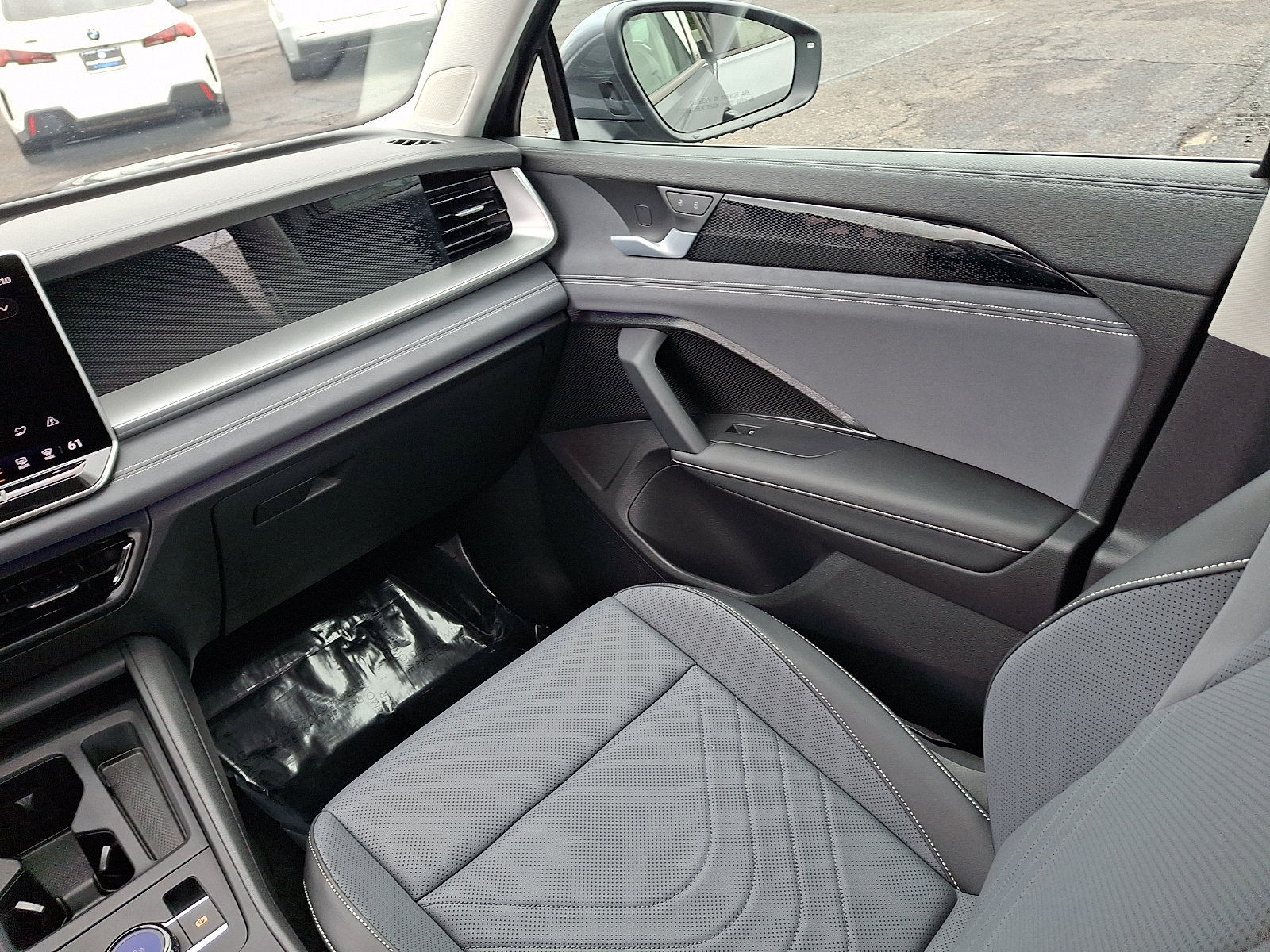 Certified 2026 Volkswagen Tiguan SE AWD/4WD image 12
