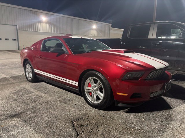 Used 2011 Ford Mustang Coupe w/ Security Pkg RWD image 2