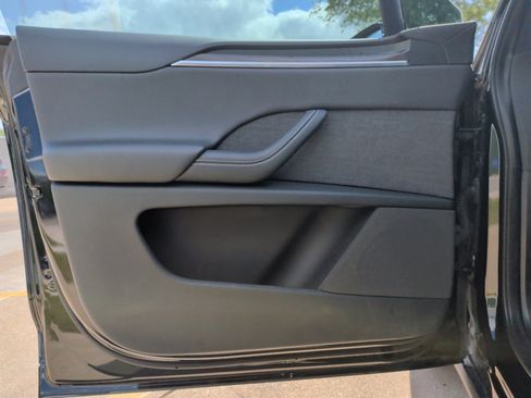 Used 2023 Tesla Model X AWD/4WD image 13