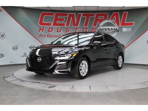 New 2025 Nissan Sentra S image 2