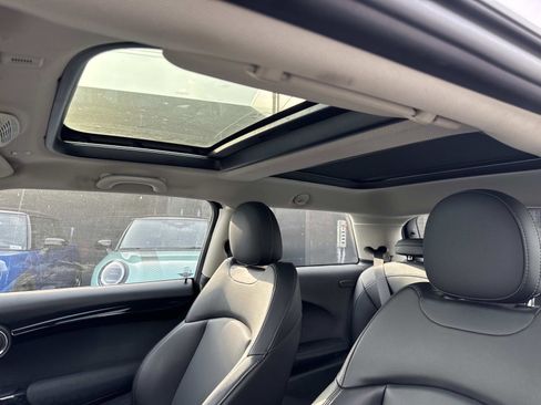 Used 2025 MINI Cooper Countryman S w/ Comfort Package Max image 9