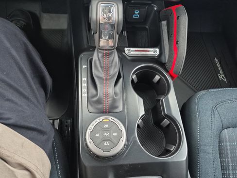 New 2025 Ford Bronco Heritage Edition image 30