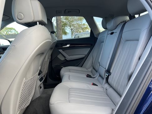 Used 2020 Audi Q5 2.0T Premium image 29