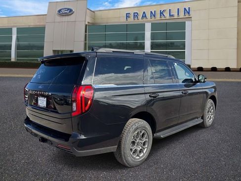New 2026 Ford Expedition Active RWD image 7