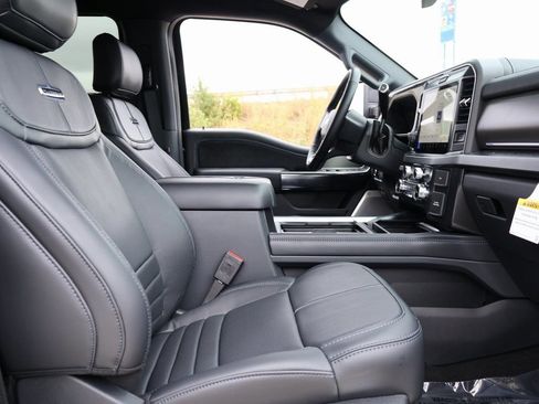 New 2026 Ford F250 Platinum image 10