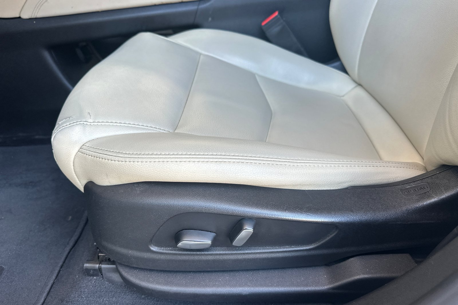 Used 2019 Cadillac XT5 FWD image 13