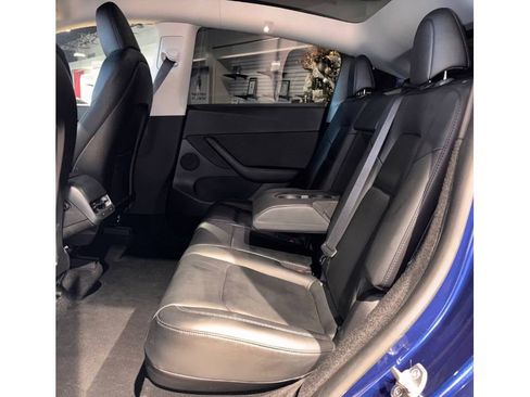 Used 2022 Tesla Model Y Long Range image 15