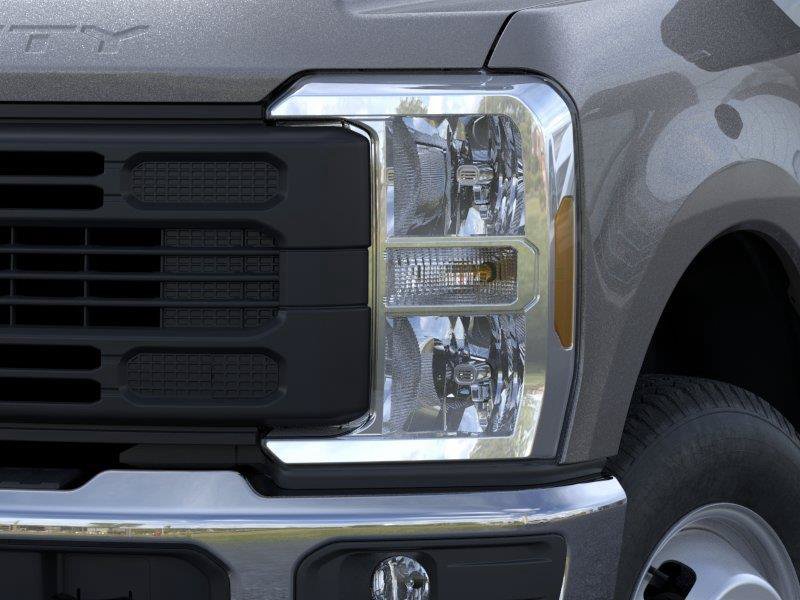 New 2026 Ford F350 XL w/ XL Chrome Package AWD/4WD image 18