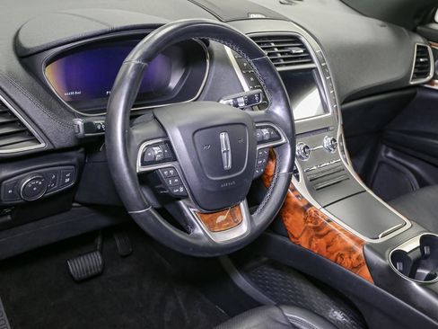 Used 2020 Lincoln Nautilus Reserve w/ Equipment Group 201A image 27