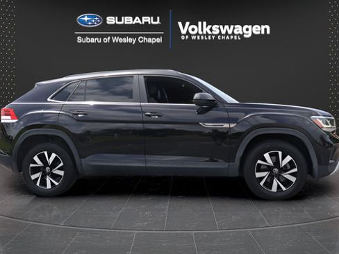 Used 2020 Volkswagen Atlas Cross Sport SE FWD image 9