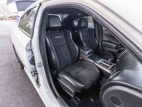 Used 2019 Dodge Charger Scat Pack w/ Daytona Edition Group image 14