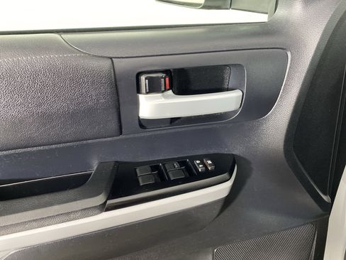 Used 2019 Toyota Tundra SR5 image 14
