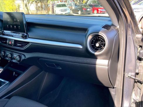 Used 2021 Kia Forte LXS image 18