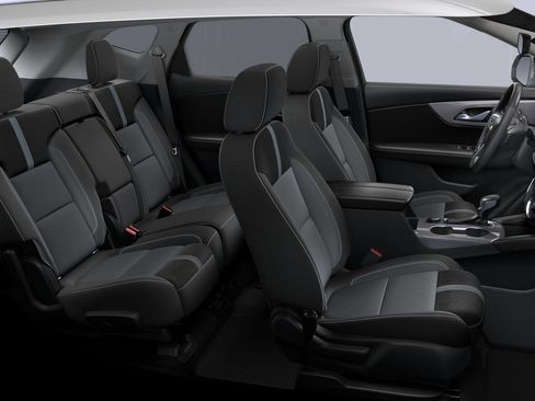 New 2025 Chevrolet Blazer LT image 34