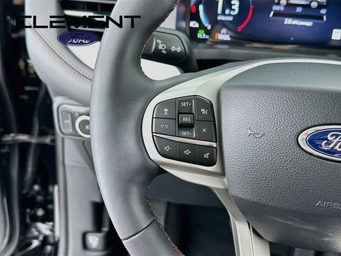 New 2026 Ford Explorer Active w/ Active Comfort Package AWD/4WD image 15