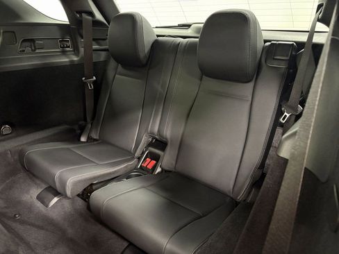Used 2024 Mercedes-Benz GLE 450 4MATIC w/ AMG Line Exterior image 29