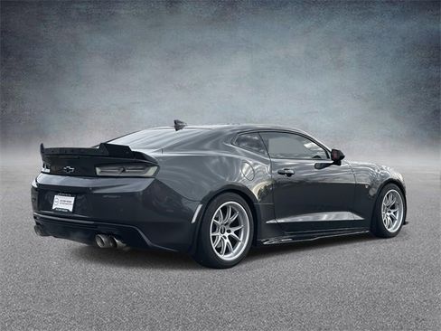 Used 2018 Chevrolet Camaro LT image 2