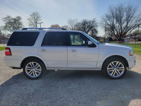 Used 2017 Ford Expedition Limited w/ Equipment Group 301A image 17